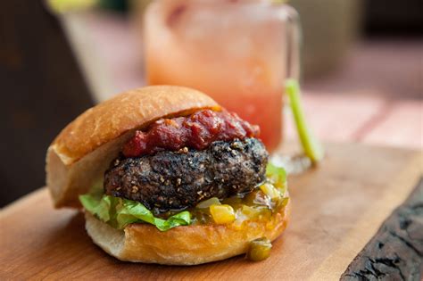 Gusto Worldwide Media Peppercorn Crusted Burgers