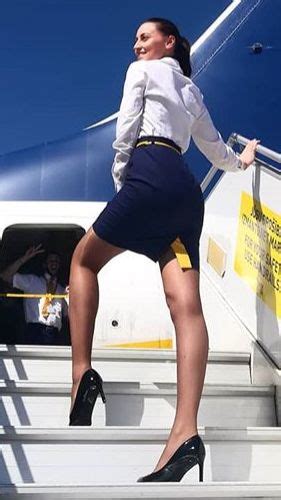 Pin By Stephen On Stewardess Flight Attendant Fashion Sexy Flight