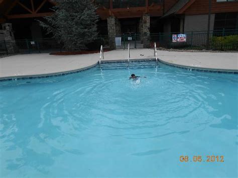 Features include indoor and outdoor pools, a hot tub, a gym, a game room, barbecues, and basketball and volleyball courts. Bent Creek Golf Village - UPDATED 2017 Prices & Resort ...