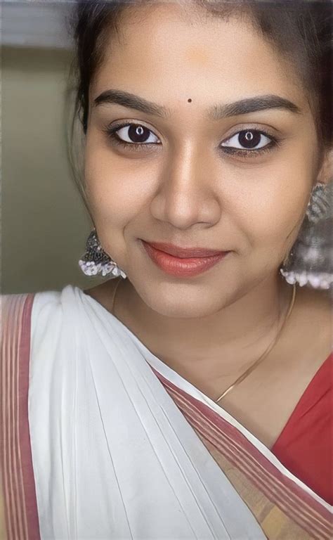 Tamil Insta Models On Twitter Patham Paakanumpaakanum 💦 Antha Face La Facial Pannanum