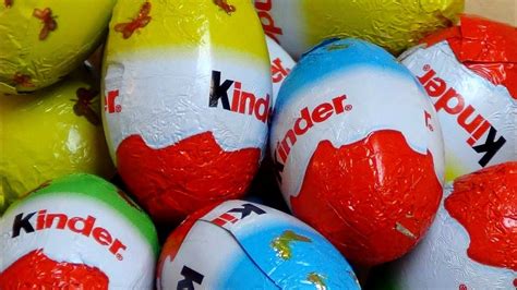Kinder Schoko-Eier [Chocolate Eggs] - YouTube