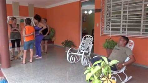 Consulte nuestras ofertas especiales y alquile el modelo de su preferencia con nosotros. VIDEOS CUBA : Venta de Casas en La Habana CUBA V-107 - YouTube