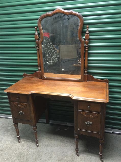 Antique vanity antique appraisal | InstAppraisal