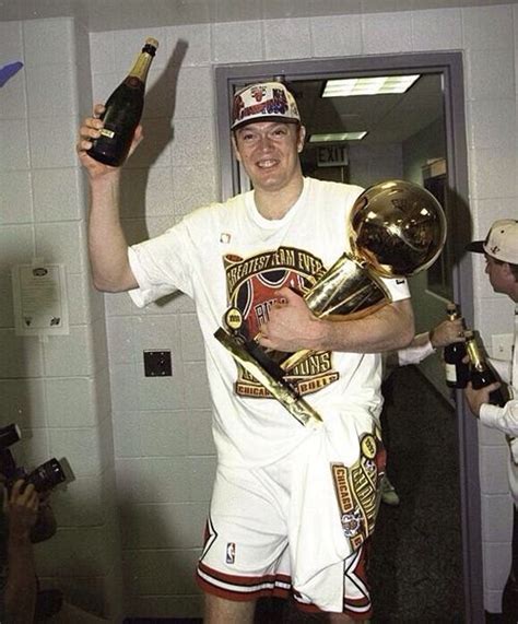 He was the first australian to play in the nationa. #NBA #Chicago Bulls-----------Luc Longley ...