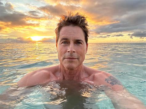 My Life Is Full Of Love Rob Lowe Celebrates 33 Years Of Sobriety