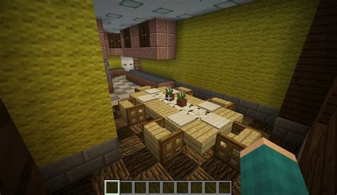 I found out when i could not join my friend and she could not join me. Traditional Victorian House! Minecraft Map