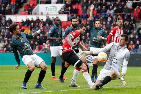 You will find what results teams fortuna sittard and psv eindhoven usually end matches with divided into first and second half. PSV.nl - IN BEELD | PSV simpel voorbij Fortuna Sittard