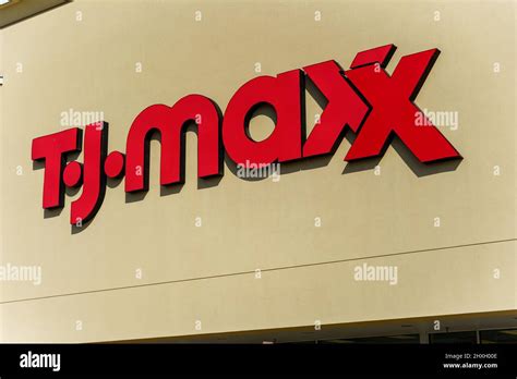 J fashion logo hi-res stock photography and images - Alamy