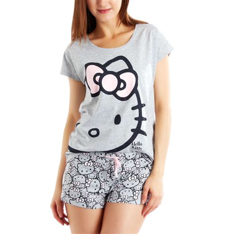 Parmi la collection daxon de pyjamas femme on retrouve : Pyjama short femme hiver - Leroyaumediris.fr