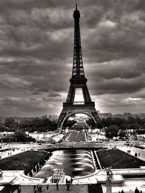 #eiffel tower #eiffelturm #paris #france #frankreich #europe #europa #photography #fotografie #love #liebe #city #stadt #nztraveler #traveln #reisen #light #night #nacht #lichter. Eiffelturm Foto & Bild | architektur, stadtlandschaft ...