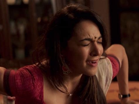 Kiara Advani’s Grandmom Saw The Orgasm Scene In Lust Stories And Her Reaction Was Priceless