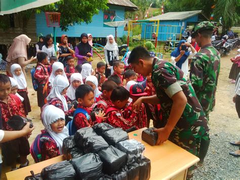 Kegiatan Sosial Juga Dilaksanakan Dalam Tmmd Ke 100 Kodim 1004 Kotabaru
