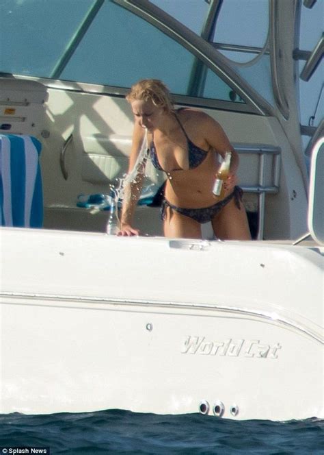 Jennifer Lawrence In A Bikini 38 Photos Thefappening