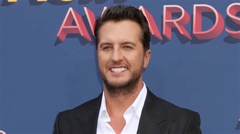 We can be sure brady is going to take risks through the air so mathieu's ability to. Luke Bryan To Perform During 2020 NFL Draft | Dixie 105.7 ...