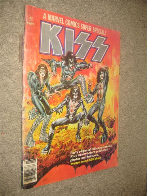 Rare Vintage Marvel Kiss Comic Book First Issue 1977