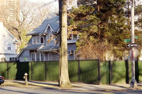 A Picture History Of Kew Gardens Ny 82nd Avenue At Austin Street
