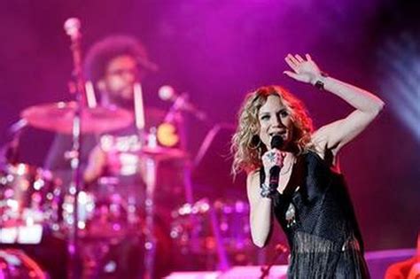 Sugarland S Jennifer Nettles Embarks On Solo Tour In The Fall