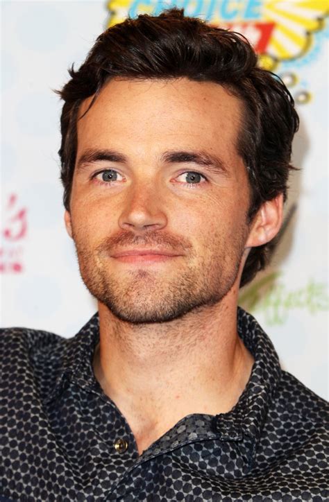 Ian michael harding (born 16 september 1986) is an american actor. Can American actor Ian Harding pass as Hungarian?