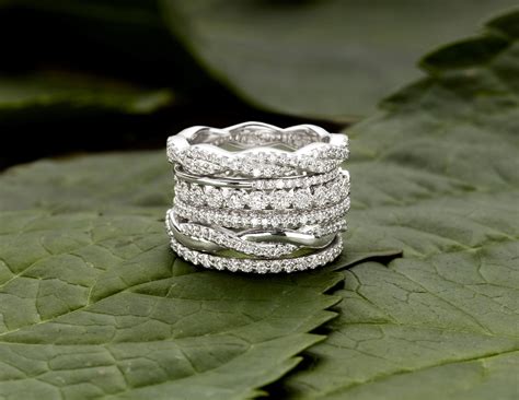 6 Nature-Inspired Wedding Rings | Brilliant Earth