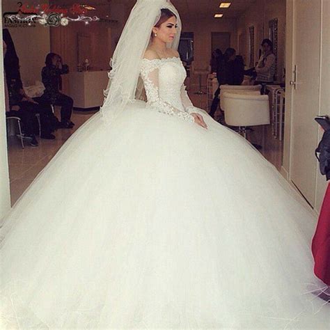 Princess Long Sleeve Puffy Ball Gown Wedding Dresses Off