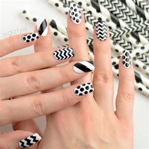 45 Chic White Nails Art Designs To Try In 2016