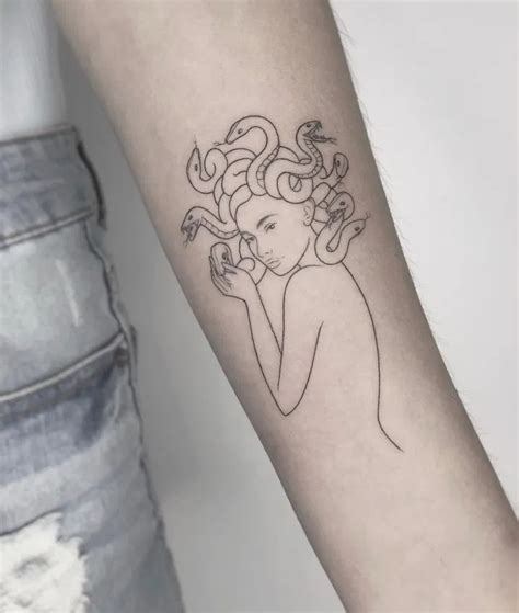 Medusa Tattoo Tattoo Designs For Women In 2021 Medusa Tattoo