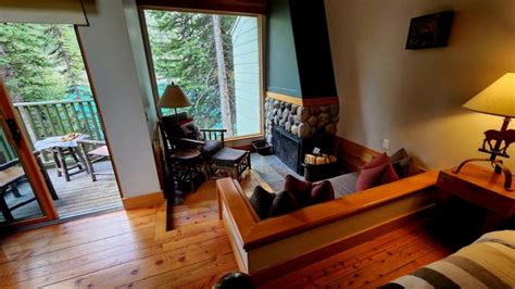 Moraine Lake Lodge Updated April 2024 62 Photos And 15 Reviews 1