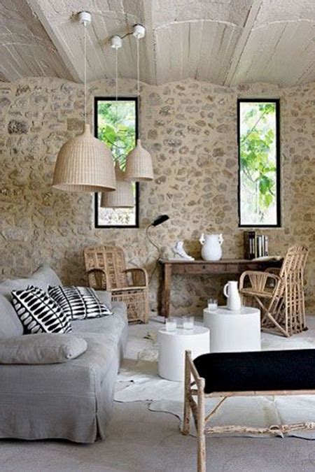 Las ventanas grandes o ventanales son el complemento ideal para las casas de campo con tejas, y como punto extra son una excelente idea para aumentar la iluminación natural en el interior y ayudar en la decoración de la. Ideas para decorar tu casa de campo | El Blog de Due-Home