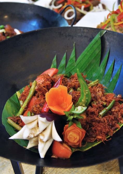 Experience the splendour of malaysian hospitality at the grand bluewave hotel shah alam! FOOD Malaysia
