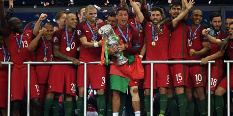 Euro 2020'de çeyrek final eşleşmeleri ve çeyrek finale çıkan takımlar. Éder leads Portugal to a surprise Euro 2016 victory with a ...
