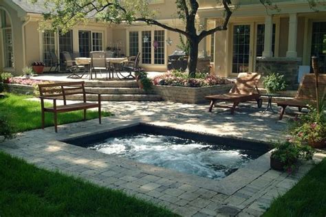 18 Gorgeous Backyard Swimming Pools With Small Sizes For ...