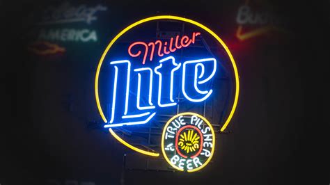 Miller Lite Neon Sign At The Eddie Vannoy Collection 2020 As G336