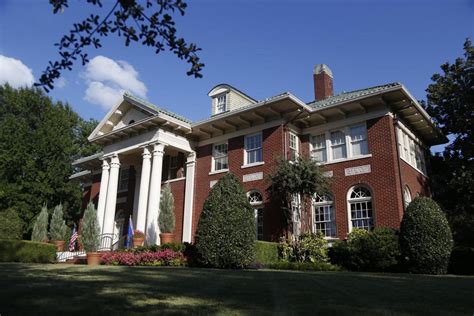 Photo Gallery See Inside Tulsas Historic Skelly Mansion Slideshows