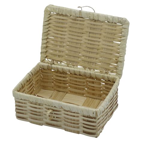 Woven Blond Basketbox With Lid Lost And Found