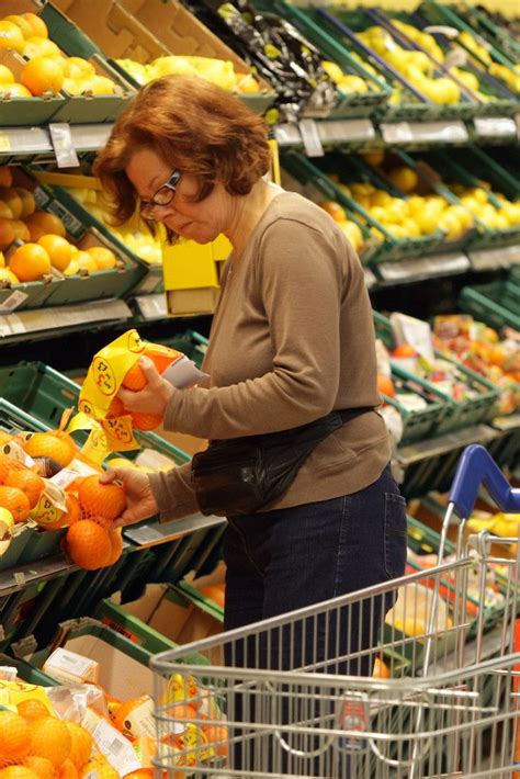 Britains Largest Grocer Is Giving Unsold Food To Those Who Need It