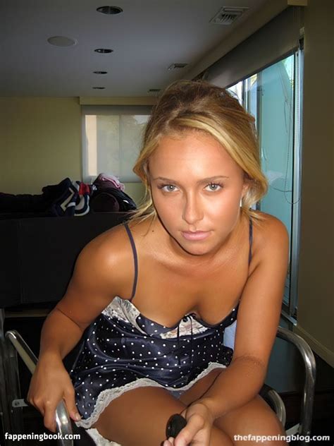 Hayden Panettiere Nude The Fappening Photo 1360403 FappeningBook