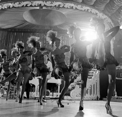 Chorus Girls At The Latin Quarter 1949 New York New Yo Flickr