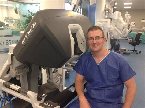 Seventh Surgeon Trained On Da Vinci Robot Prostate Cymru