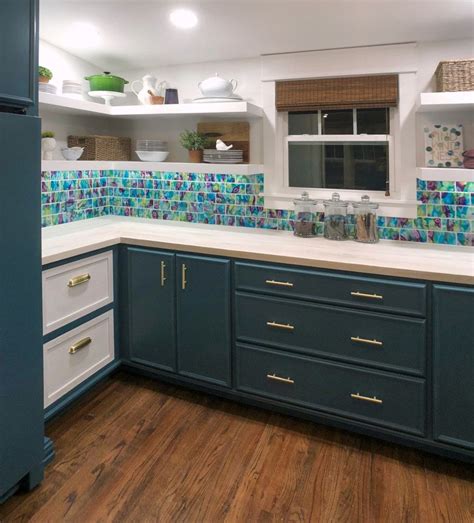 The lower cabinets will have, perhaps, one drawer, and then a set of doors. How I Built My Lower Base Cabinets And Drawers In The ...