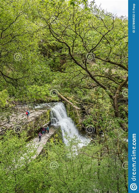 People Admiring Waterfalls In Ystradfellte Neath Editorial Photography