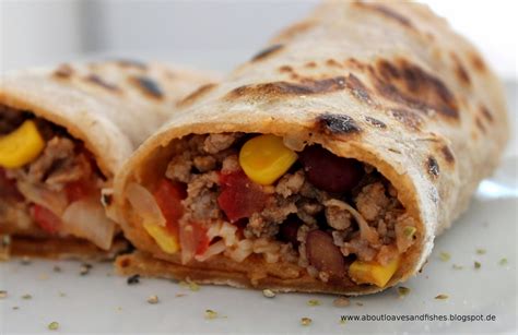 About Loaves and Fishes Mexikanische Wraps mit Füllung à la Chili con