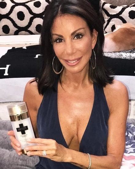 Famous Real Housewives Reality Tv Star Danielle Staub Porn Pictures