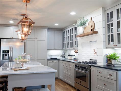 If you are looking for the best kind of farmhouse paint take a. Fixer Upper: The Case of the Collapsing Carriage House | HGTV's Decorating & Design Blog | HGTV