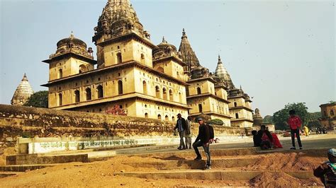 Ram Raja Mandir In Orchha ओरछा मंदिर और महल दर्शन Youtube