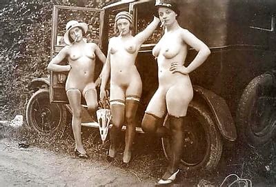 Modern And Vintage Nude Women With And Without Cars Pics