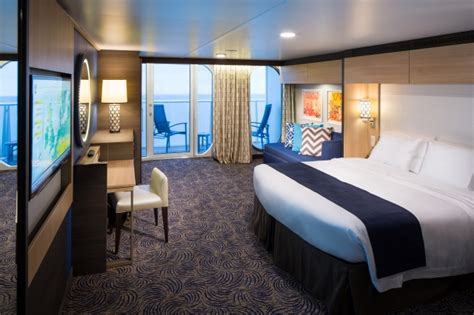 Cruises to Nowhere Singapore Comparison: Guide to the Genting Cruise
