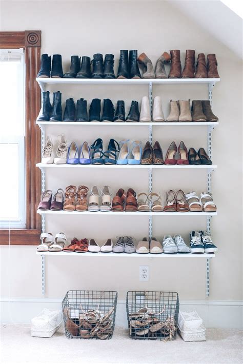 There are bigger diy shoes shelf selections capable of accommodating up to 20 pairs and smaller ones capable of accommodating around 10 pairs. Wall shelves for shoes | Entryway shoe storage, Shoe ...