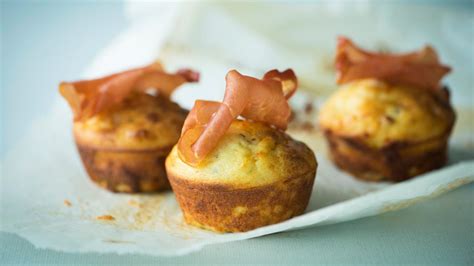 Muffin met spek aardappel en mais