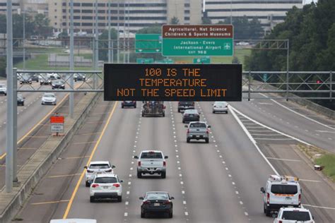 These 5 Actual Digital Road Signs Got Drivers Chuckling Driving