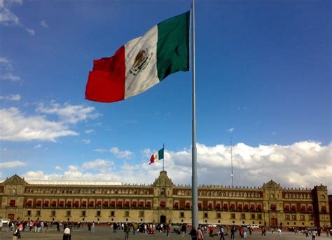 Su creación se produjo al lograrse la el 24 de febrero es el día elegido en méxico para celebrar el día de la bandera. Día de la Bandera Mexicana: 24 de febrero. ¡Conoce su ...